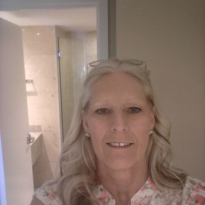 Meet your Posher, Debbie